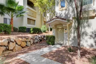 Photo #1: 2149089 Listing