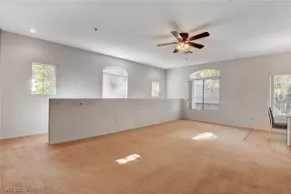 Photo #5: 2149089 Listing