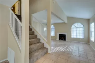 Photo #6: 2149100 Listing 