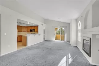 Photo #2: 2149105 Listing