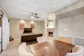 Photo #5: 2149106 Listing 