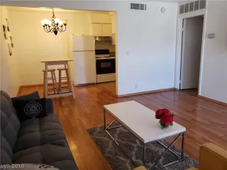 Photo #2: 2149114 Listing 