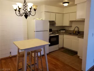 Photo #3: 2149114 Listing 