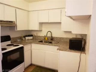 Photo #4: 2149114 Listing 