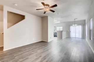 Photo #5: 2149122 Listing