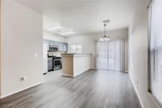 Photo #6: 2149122 Listing