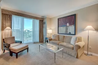Photo #2: 2149138 Listing