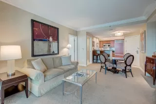 Photo #3: 2149138 Listing