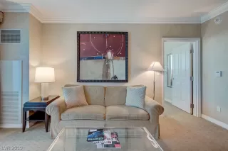 Photo #4: 2149138 Listing