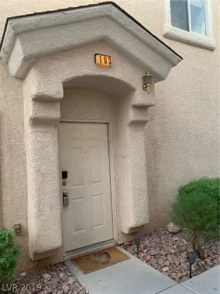 Photo #1: 2149142 Listing