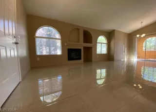 Photo #6: 2149157 Listing