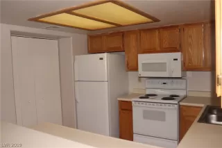 Photo #6: 2149256 Listing