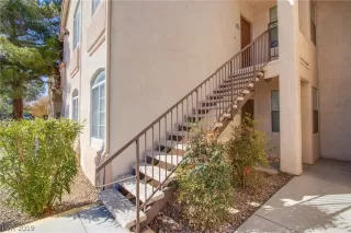 Photo #1: 2149264 Listing