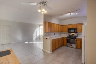 Photo #2: 2149264 Listing