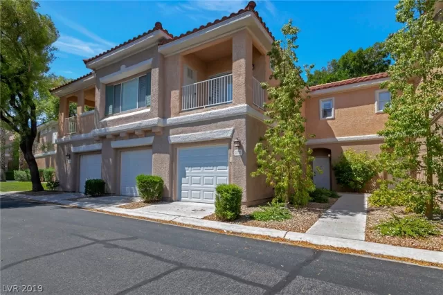 MLS: 2149274 Condo For Sale