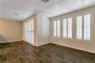 Photo #1: 2149274 Listing