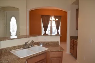 Photo #2: 2149375 Listing 