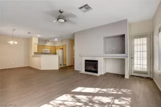Photo #2: 2149427 Listing