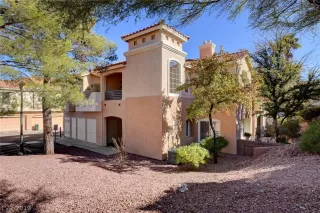 Photo #4: 2149427 Listing