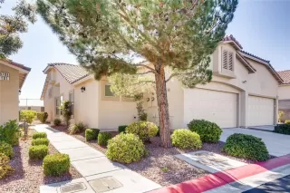 Photo #1: 2149434 Listing 