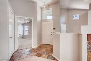 Photo #3: 2149434 Listing 