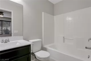 Photo #5: 2149446 Listing 