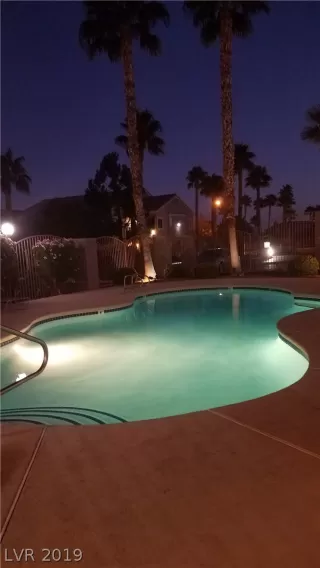 Photo #2: 2149502 Listing 