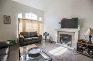 Photo #4: 2149525 Listing