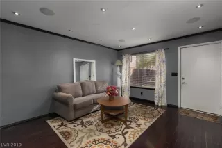 Photo #4: 2149555 Listing 