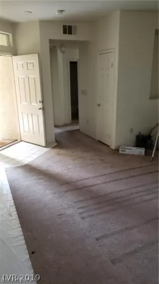 Photo #6: 2149578 Listing