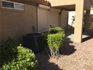 Photo #6: 2149622 Listing 