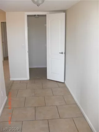 Photo #1: 2149639 Listing