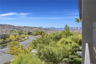 Photo #2: 2149644 Listing