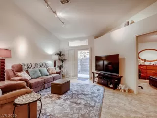 Photo #4: 2149650 Listing 