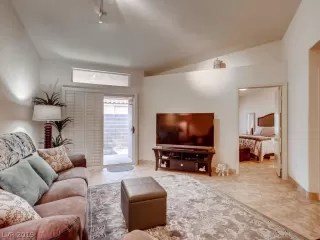 Photo #5: 2149650 Listing 