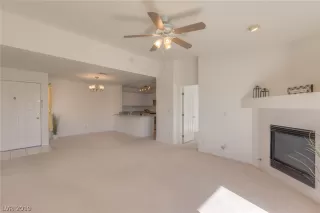 Photo #4: 2149704 Listing