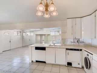 Photo #6: 2149706 Listing 