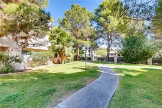 Photo #3: 2149794 Listing