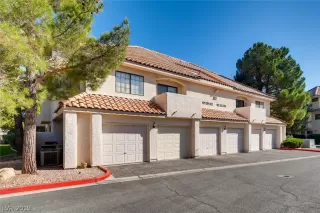 Photo #4: 2149794 Listing