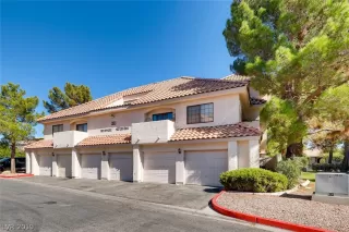 Photo #5: 2149794 Listing