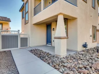 Photo #1: 2149825 Listing 