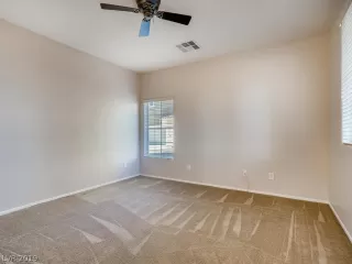 Photo #5: 2149825 Listing 