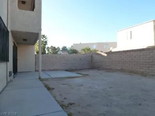 Photo #4: 2149841 Listing