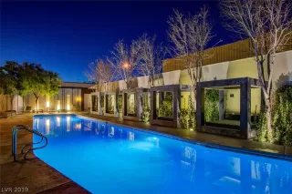 Photo #1: 2149893 Listing