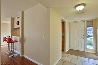 Photo #1: 2149936 Listing 