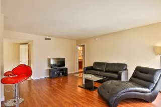 Photo #3: 2149936 Listing 