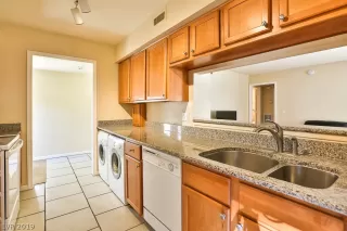 Photo #6: 2149936 Listing 