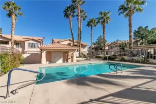 Photo #3: 2149957 Listing