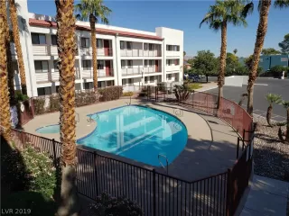 Photo #2: 2149962 Listing 