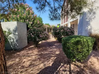 Photo #3: 2149962 Listing 